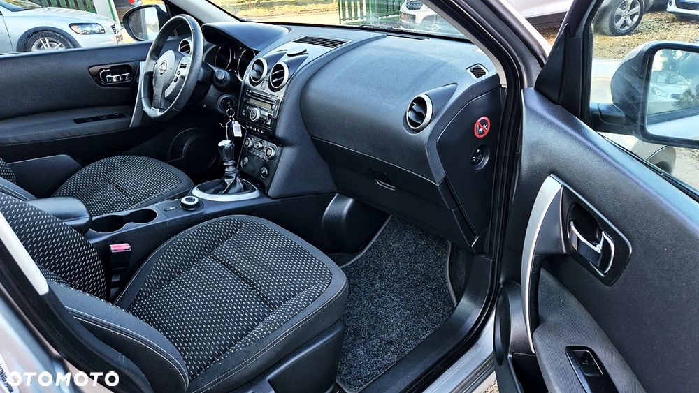 Nissan Qashqai 2.0 4x4 Tekna Premium - 38