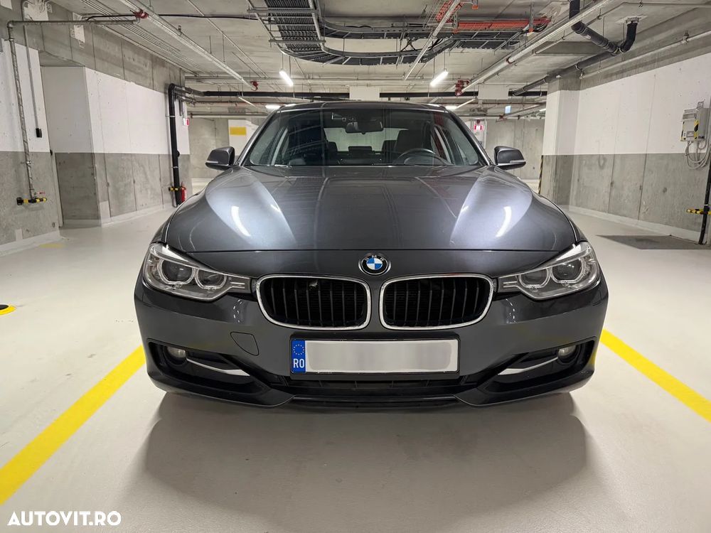 BMW Seria 3 320d Efficient Dynamic Edition Aut. Sport Line - 4