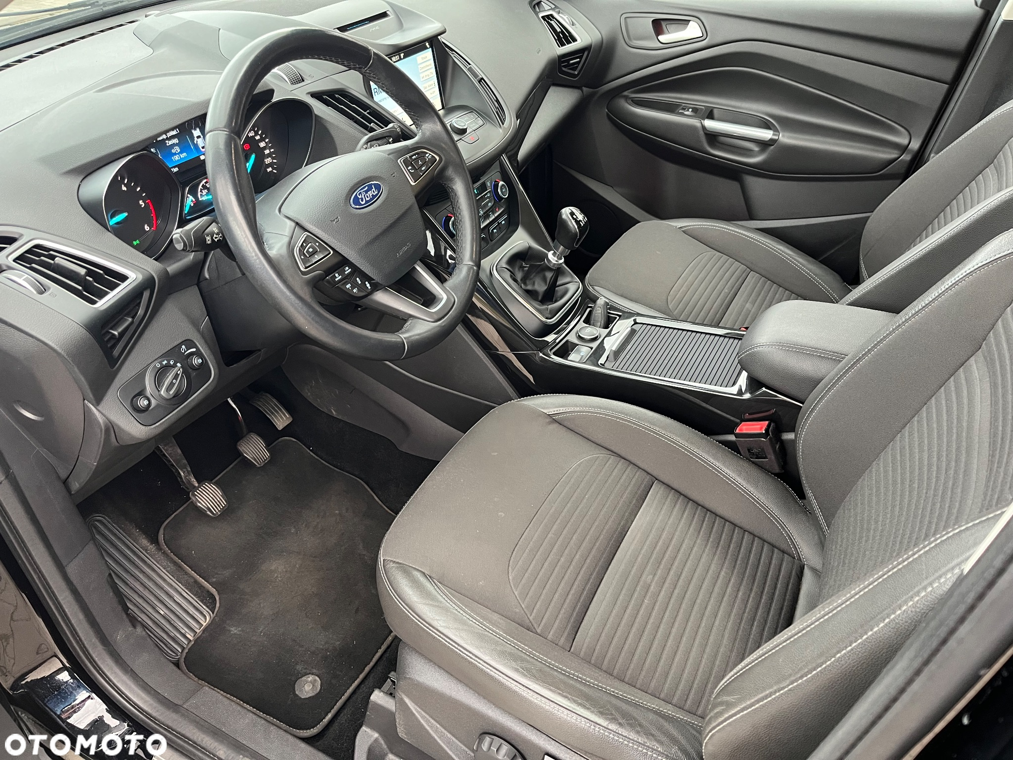 Ford Kuga 2.0 TDCi AWD Titanium - 9