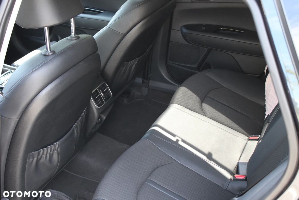 Kia Optima 2.0 L - 15