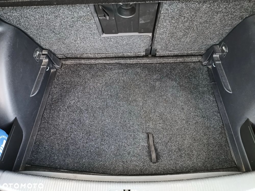 Volkswagen Golf Plus 1.6 Comfortline - 12