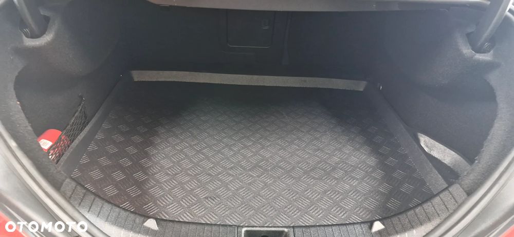 Mercedes-Benz CLA 250 4Matic 7G-DCT - 3