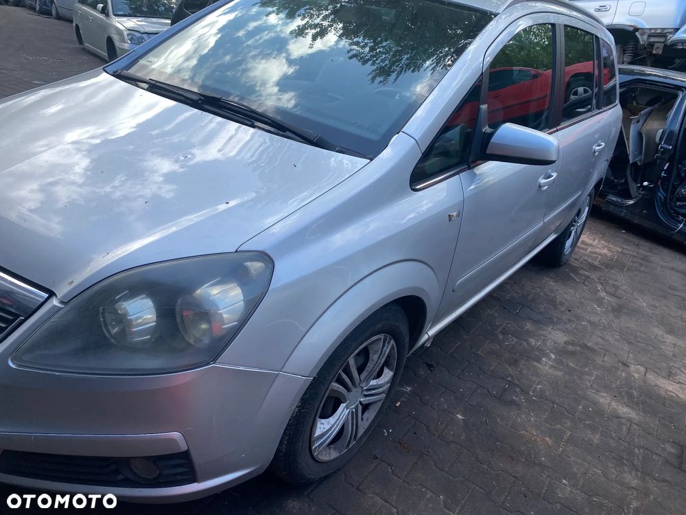 Opel ZAFIRA  B Lift na części - 1