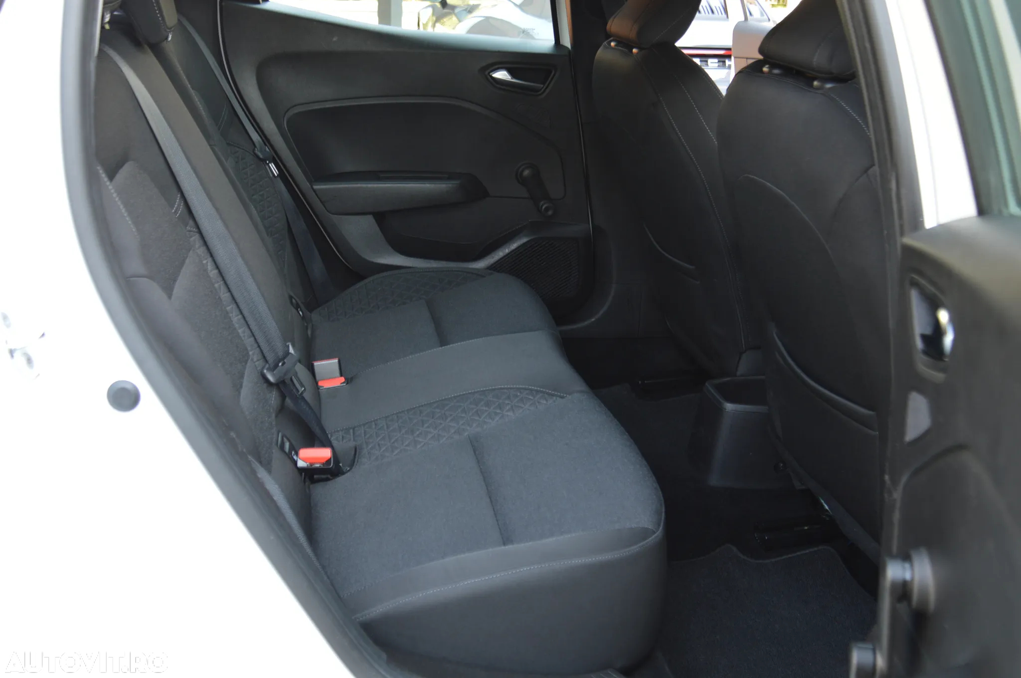 Renault Clio BLUE dCi 115 BUSINESS EDITION - 13