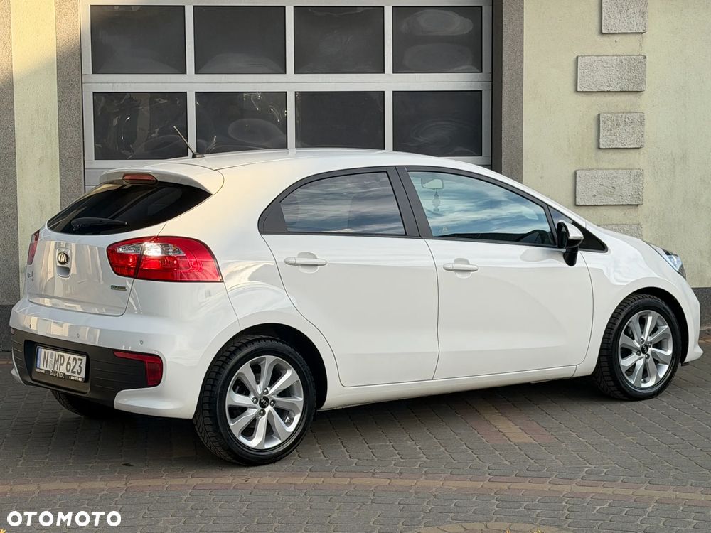Kia Rio 1.4 ISG Uefa Euro 2016 - 10