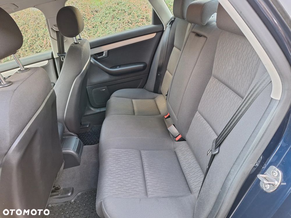 Audi A4 Limousine 2.0T FSI - 7