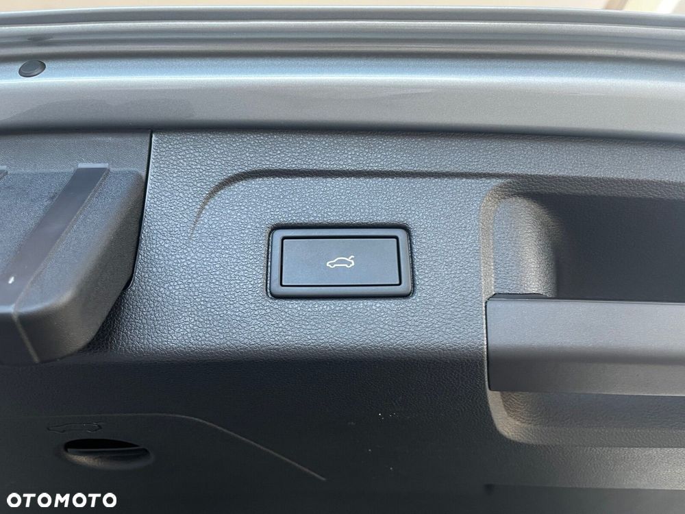 Volkswagen Touran - 9