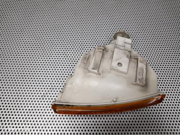 Farolim Pisca Frente Esq Volkswagen Polo (86C, 80) - 3