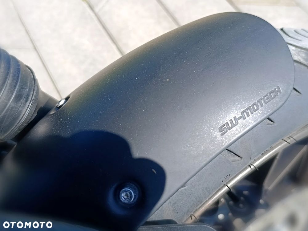 Yamaha XSR - 19