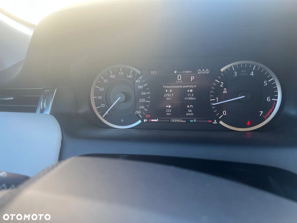 Land Rover Discovery Sport - 8