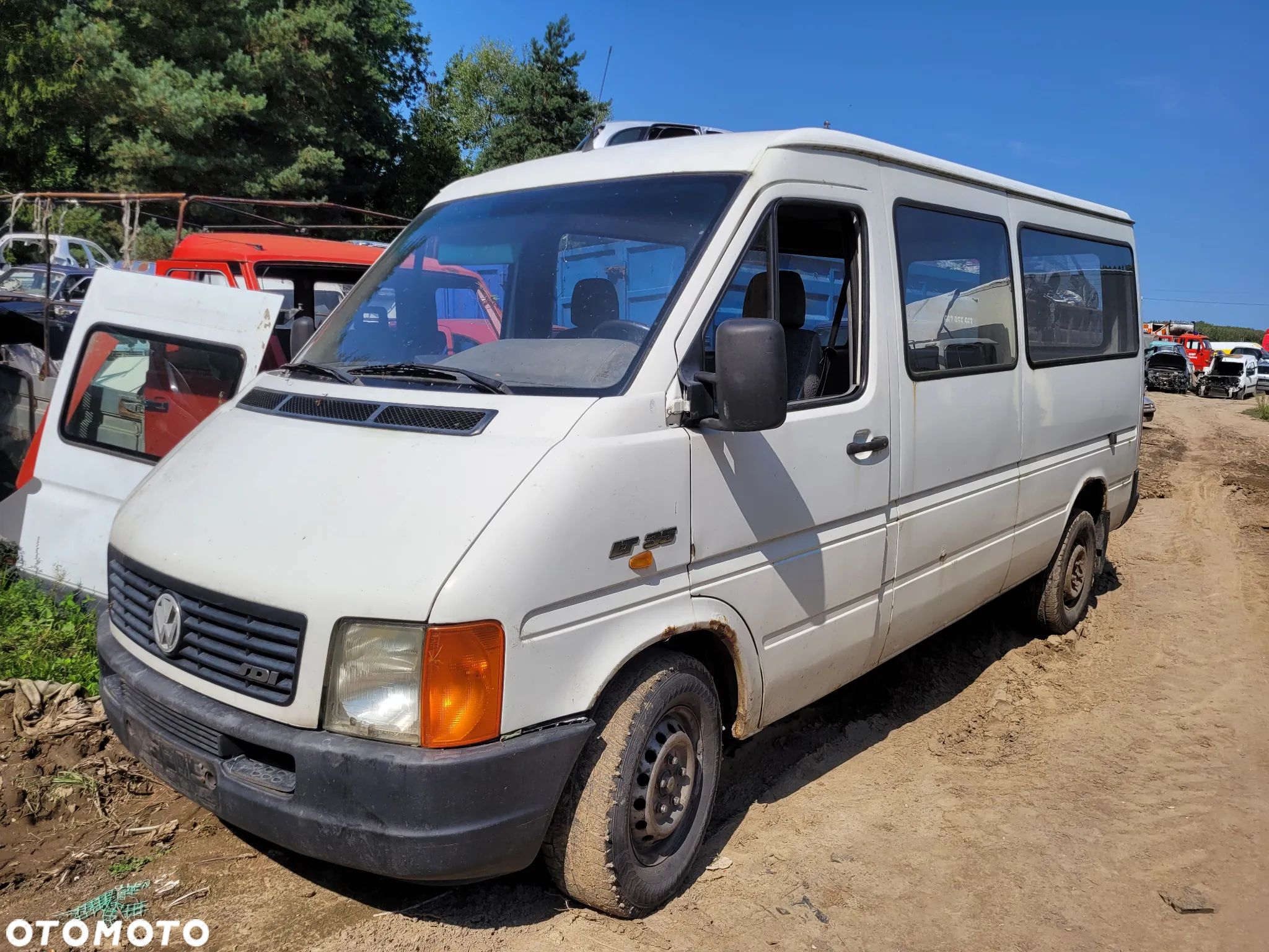 VW VOLKSWAGEN LT35 fotel fotele kanapa deska kokpit podsufitka boczek boczki klamka podłokietnik licznik prędkościomierz - 1