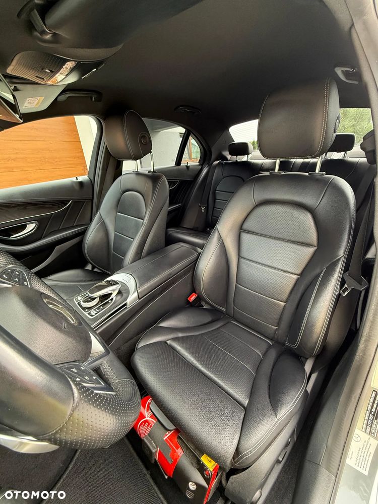 Mercedes-Benz Klasa C 200 4-Matic 9G-TRONIC - 11