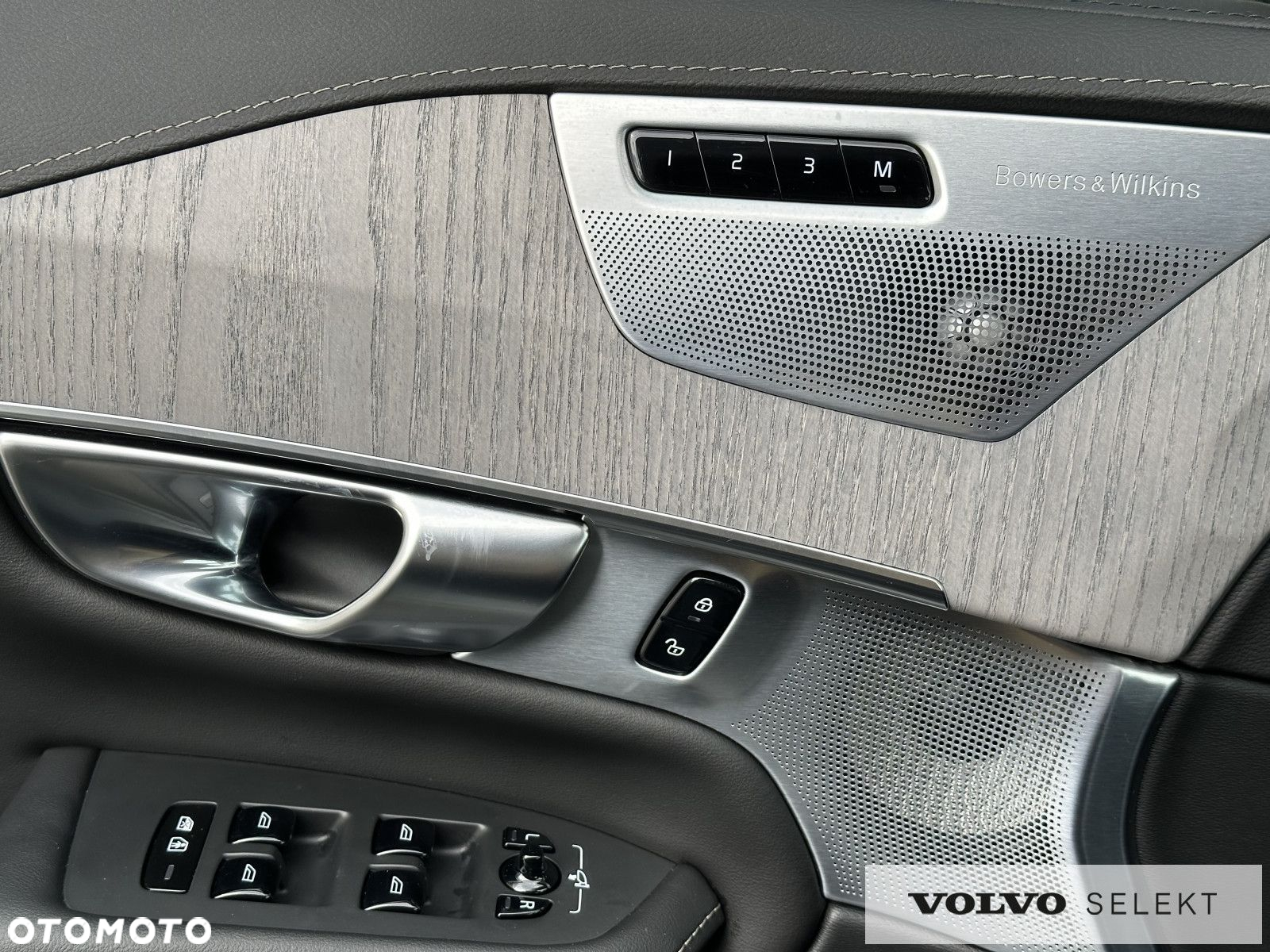 Volvo XC 90 - 25