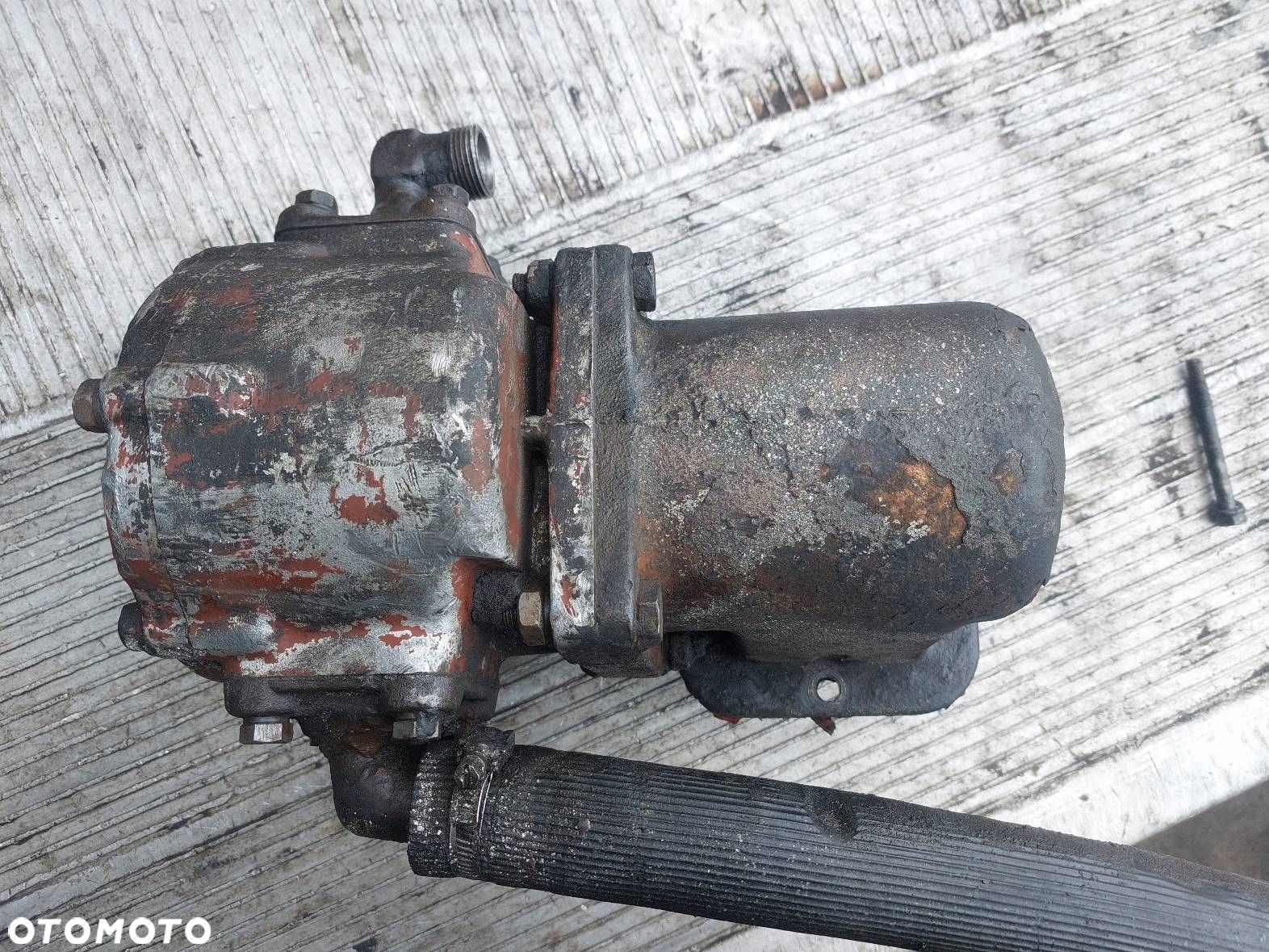 PRZYSTAWKA SKRZYNI HIPOWER + POMPA TŁOCZKOWA PZB 3161060100 KAMAZ - 3
