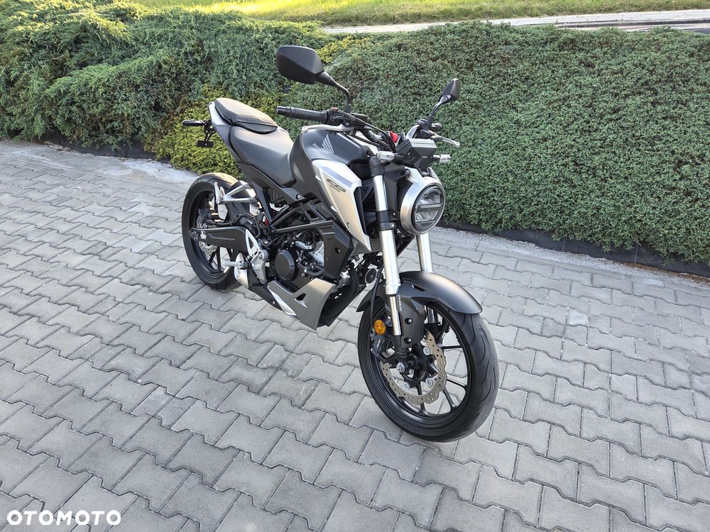 Honda CB - 9