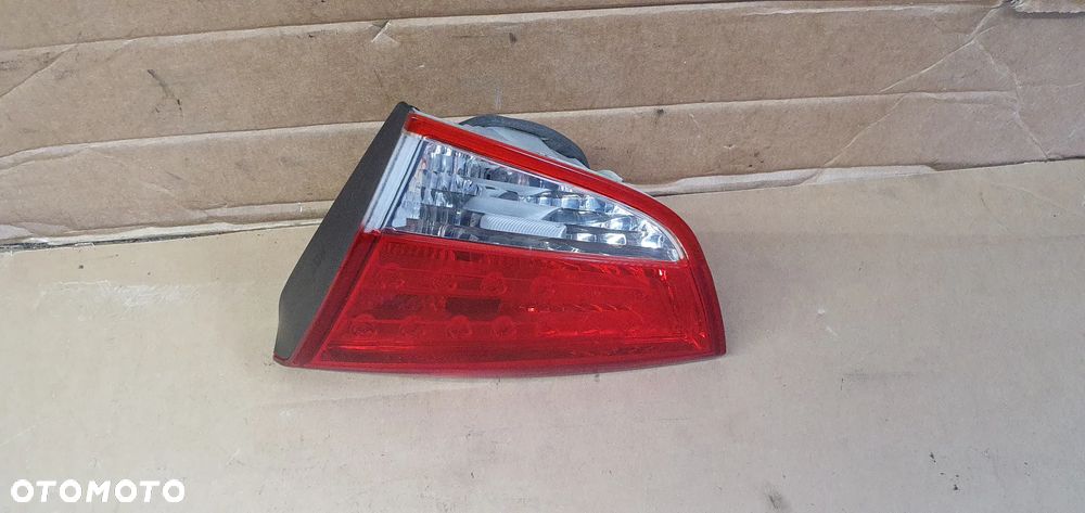 Lampa prawy tył tylna prawa w klapę Hyundai IX35 92406-2Y0 - 2