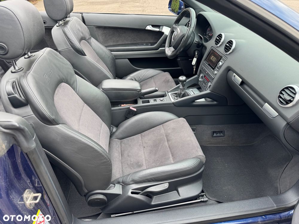 Audi A3 Cabrio 2.0 TDI DPF S Line Sportpaket - 17