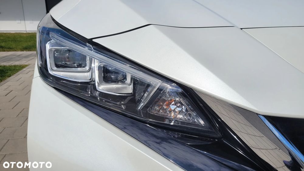 Nissan Leaf 40 kWh Tekna - 38