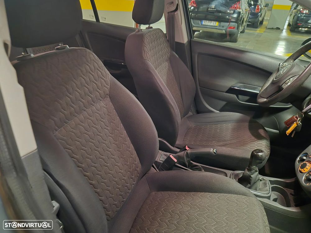 Opel Corsa 1.2 Connect - 36