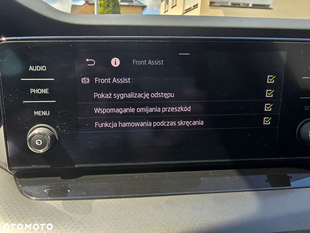 Skoda Octavia 2.0 TDI Selection DSG - 22