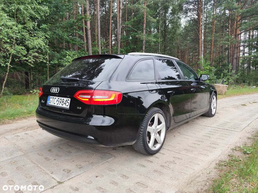 Audi A4 Avant 2.0 TDI Sport S tronic - 4
