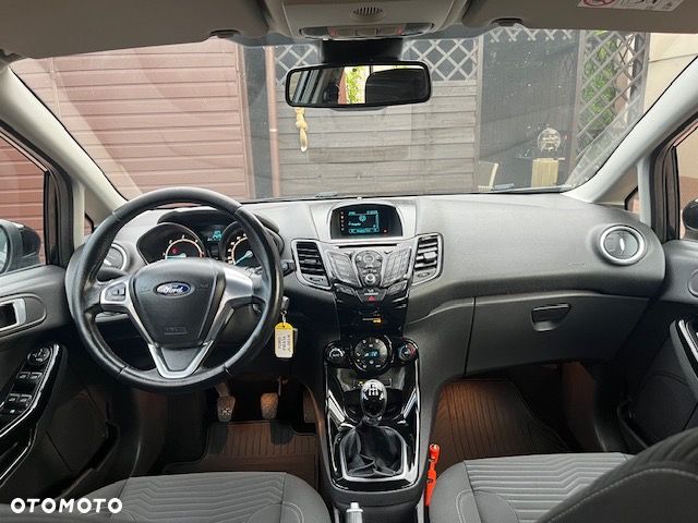 Ford Fiesta - 21