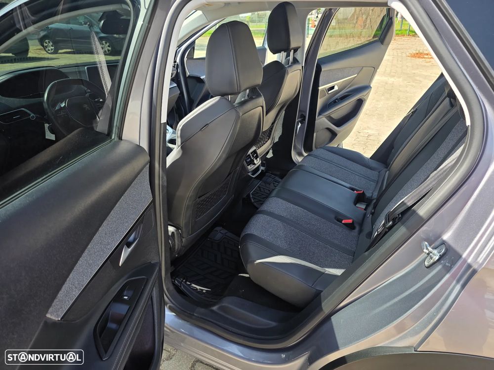 Peugeot 3008 1.2 PureTech Allure Pack - 28