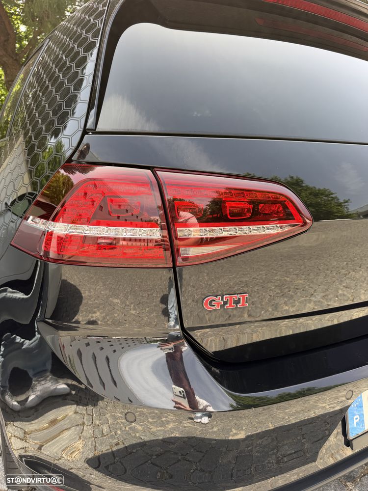 VW Golf GTI Performance BlueMotion - 9
