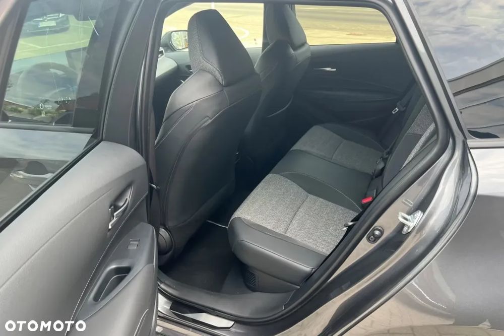 Toyota Corolla 1.8 Hybrid Style - 22