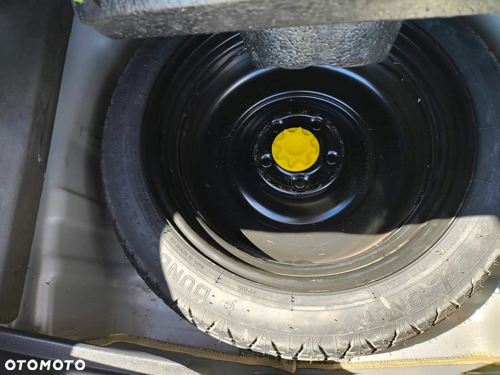 Toyota Avensis 1.8 Active - 17