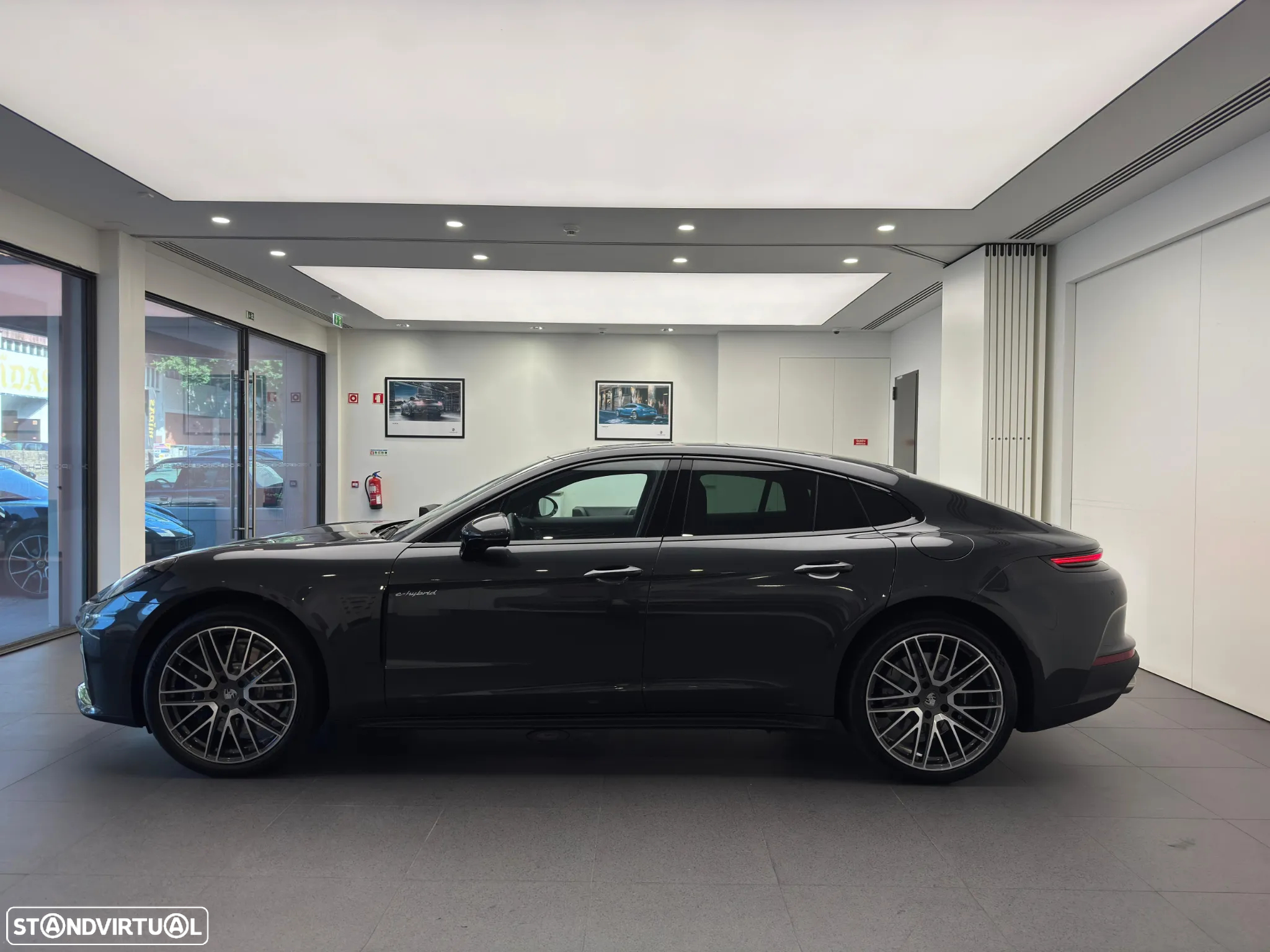 Porsche Panamera 4 E-Hybrid - 2