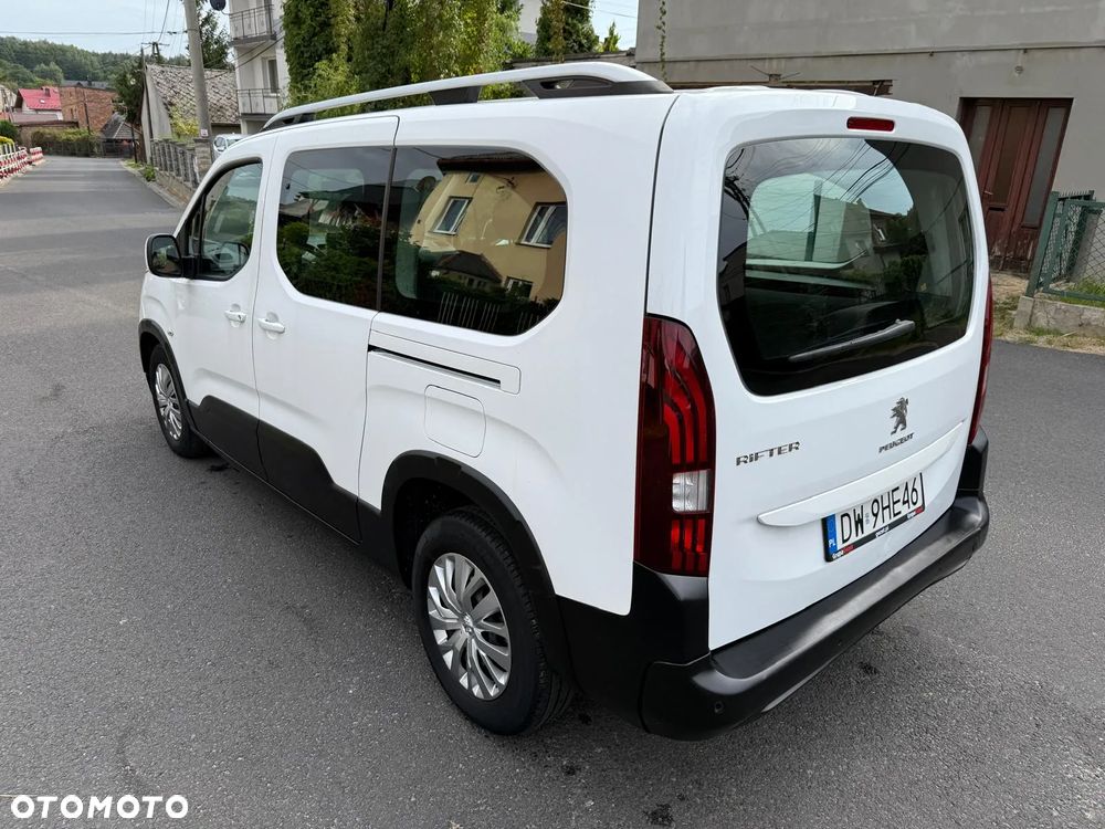 Peugeot Rifter Long 1.2 PureTech Allure S&S (7-os.) - 7