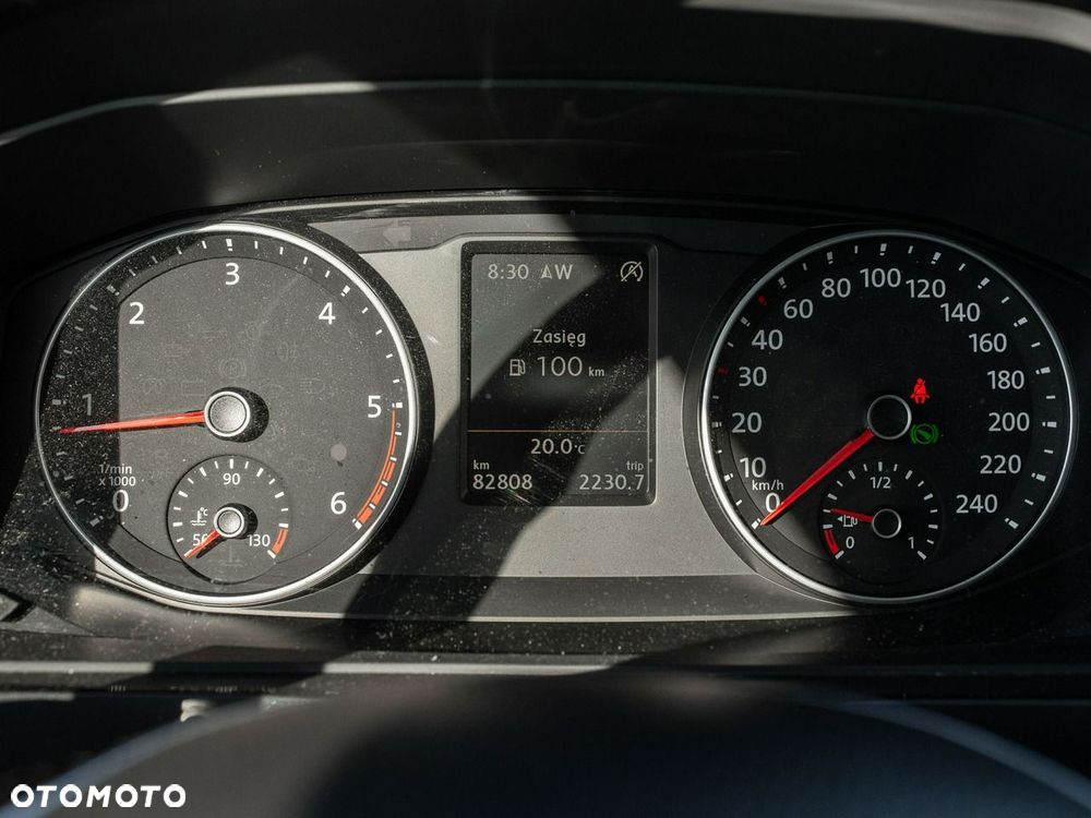 Volkswagen Multivan - 13