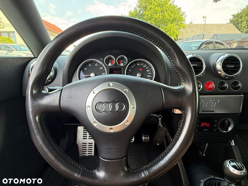Audi TT Coupé 1.8T Quattro - 17