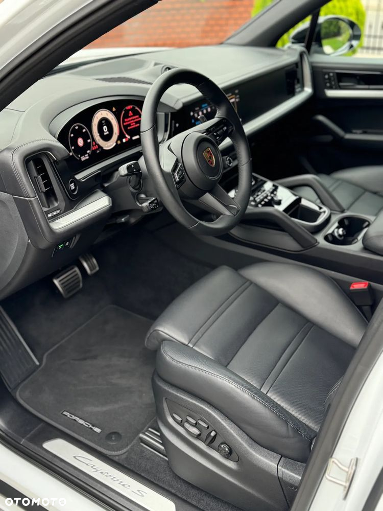 Porsche Cayenne S - 11