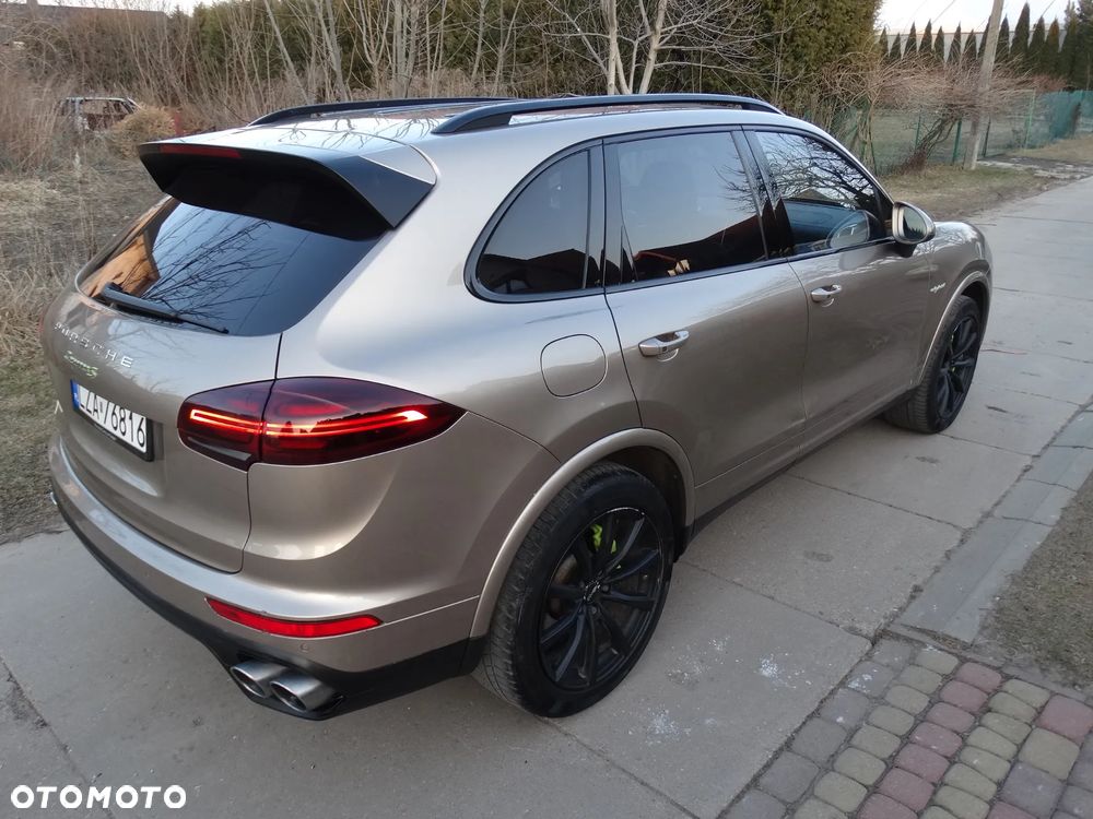 Porsche Cayenne - 6
