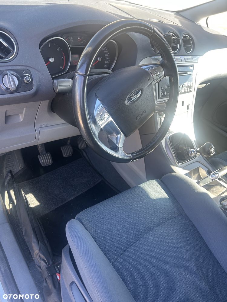 Ford S-Max 2007 photo 3