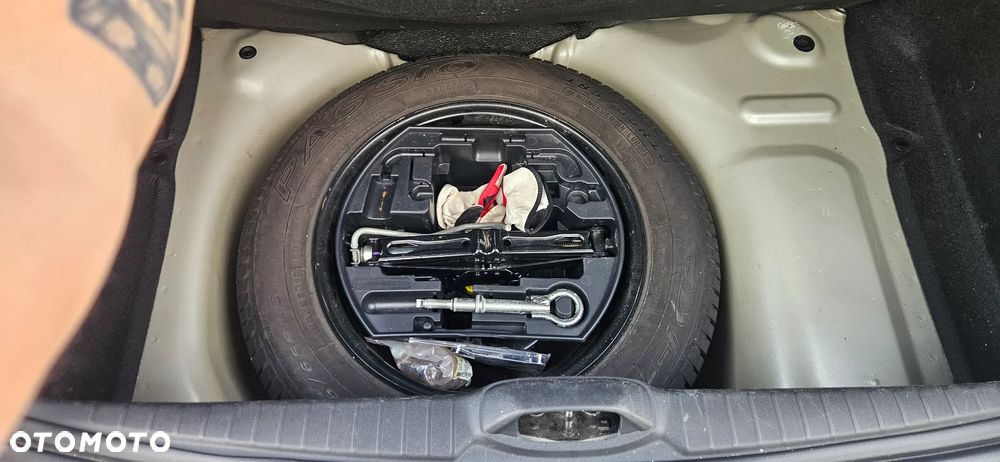 Peugeot 208 1.4 HDi Business Line - 10