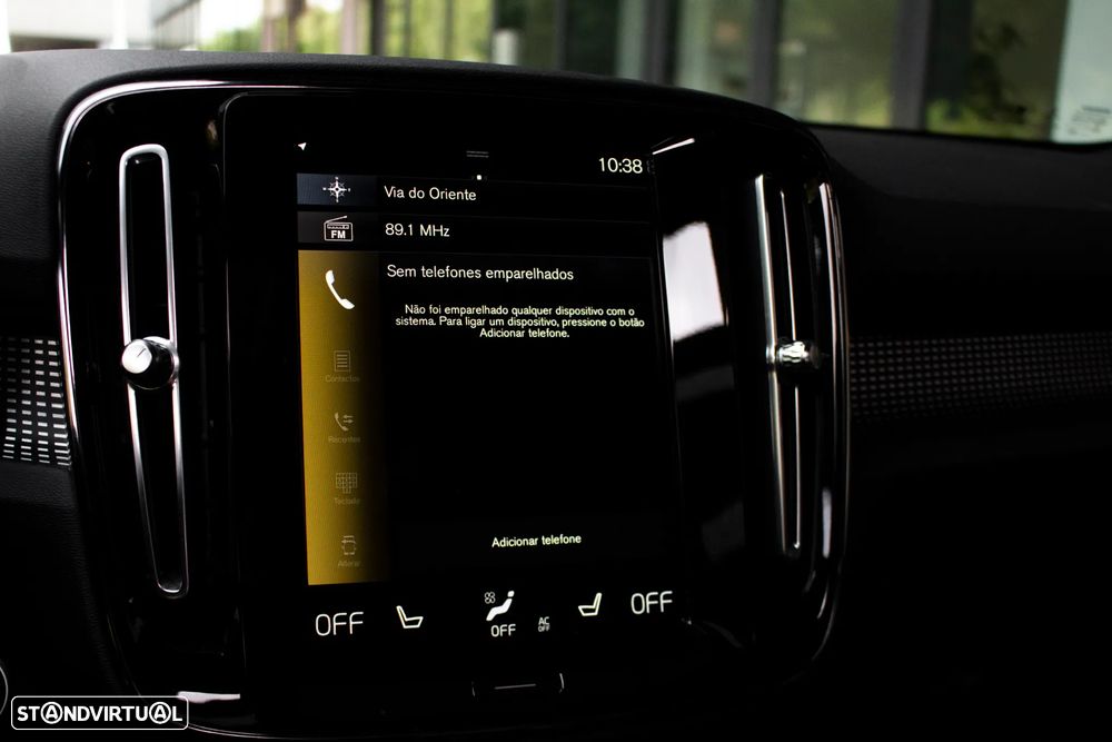 Volvo XC 40 T3 Momentum - 34