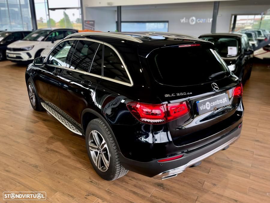 Mercedes-Benz GLC 300 de 4Matic 9G-TRONIC - 4