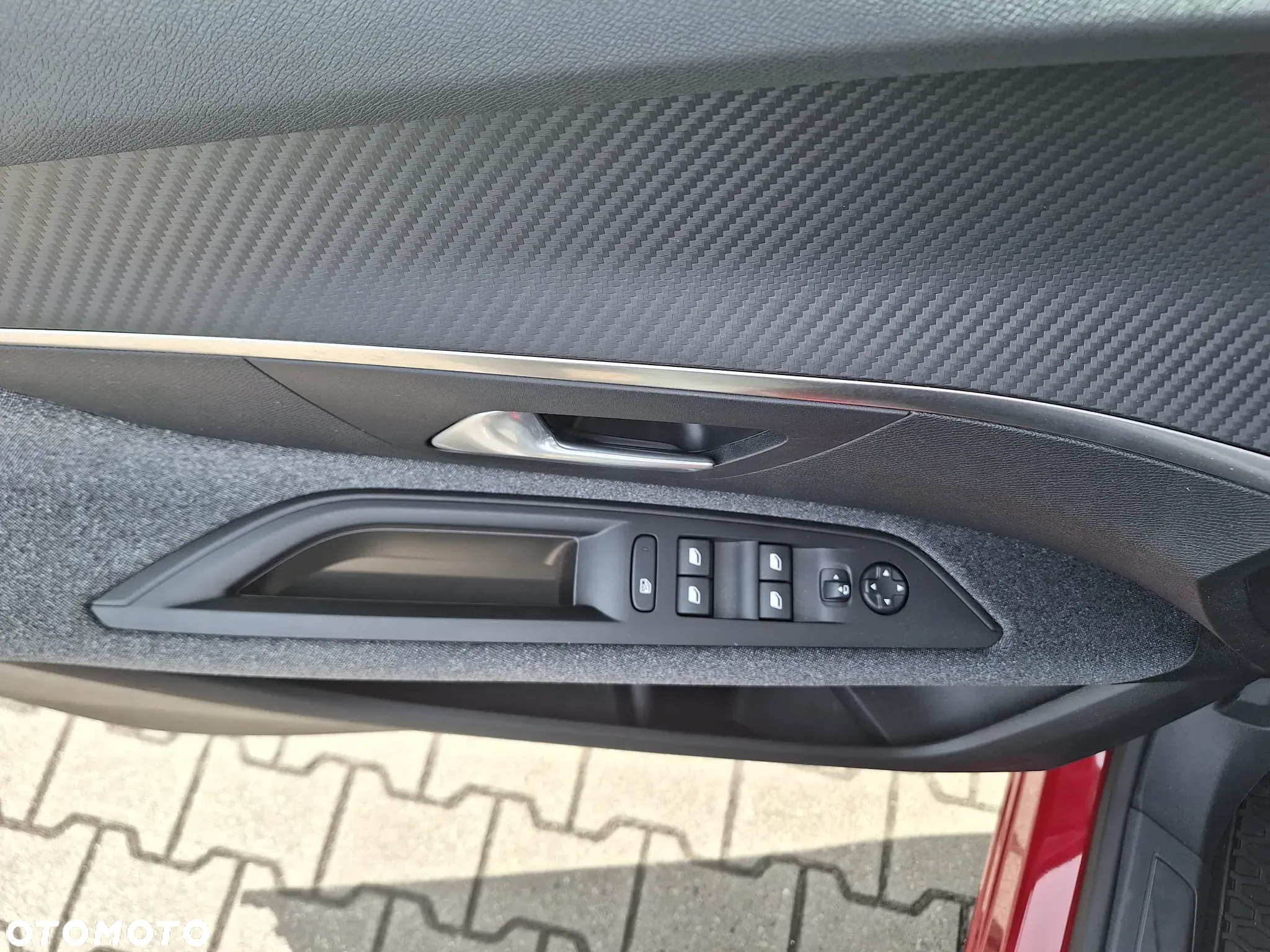Peugeot 3008 1.2 PureTech GPF Active S&S EAT8 - 4