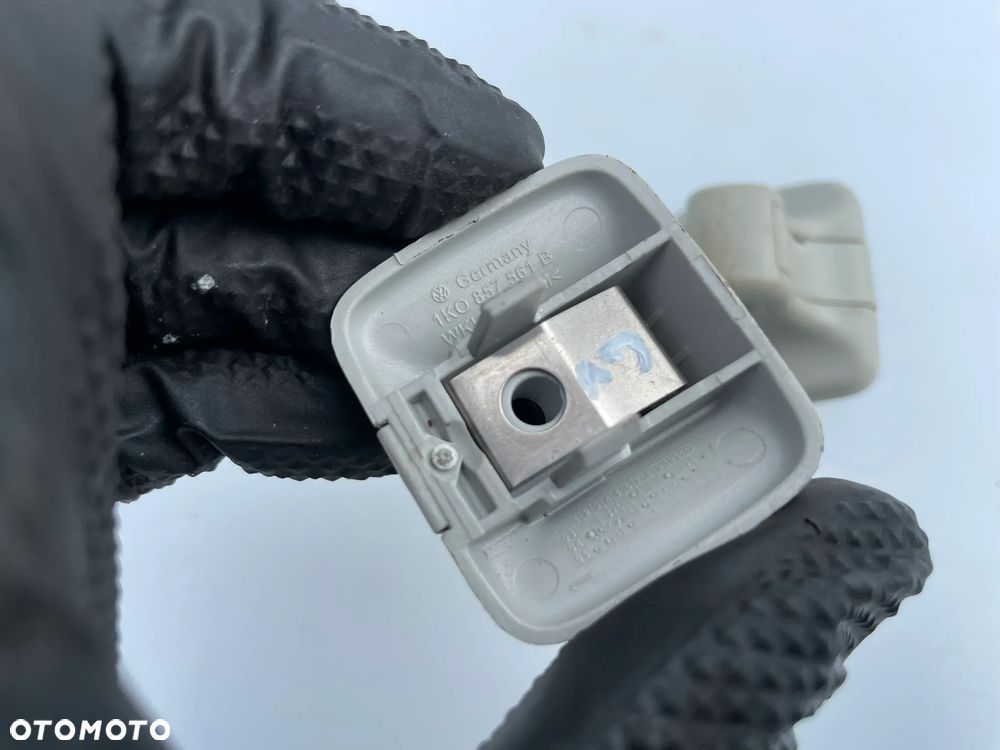 UCHWYT HACZYK DASZKA PRZECIWSŁONECZNEGO VW GOLF V 1K0857561B - 2