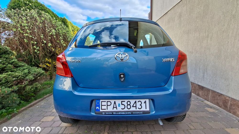 Toyota Yaris 1.3 VVT-i Sol - 4