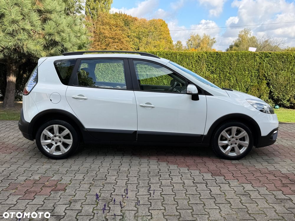 Renault Scenic dCi 110 Xmod Paris - 9