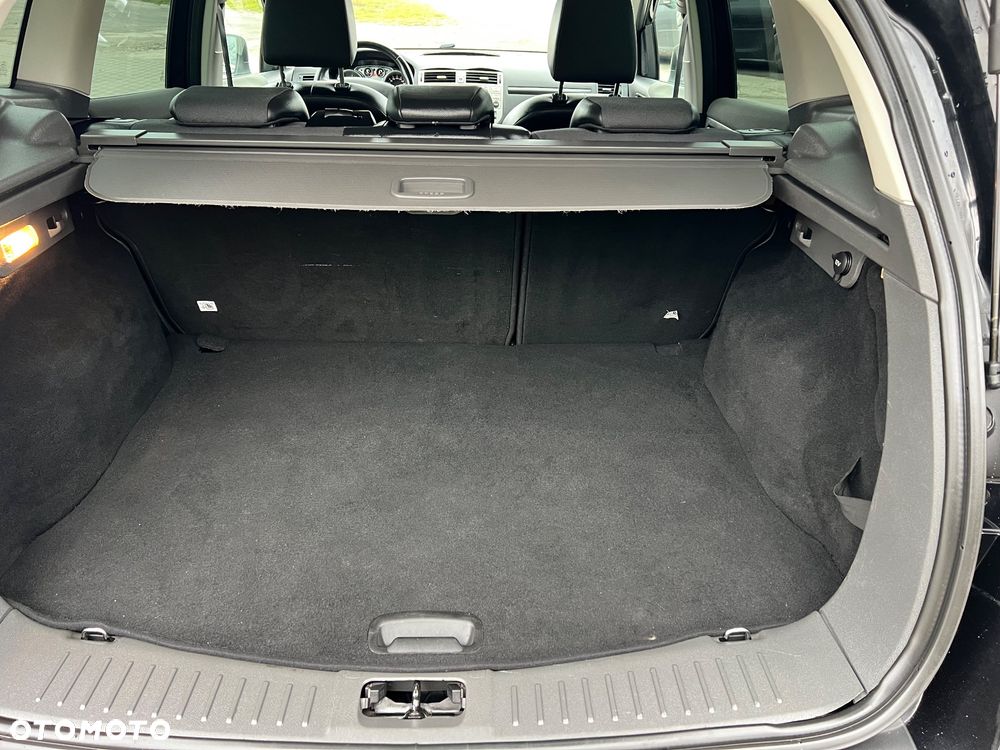 Ford Kuga 2.0 TDCi 4x4 Titanium - 18