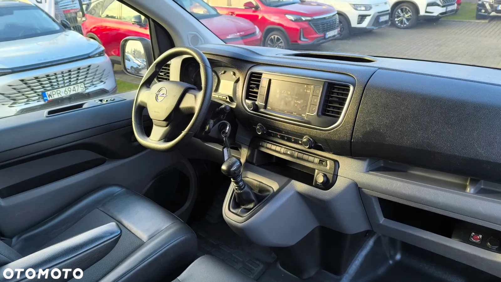 Opel Vivaro C - 13
