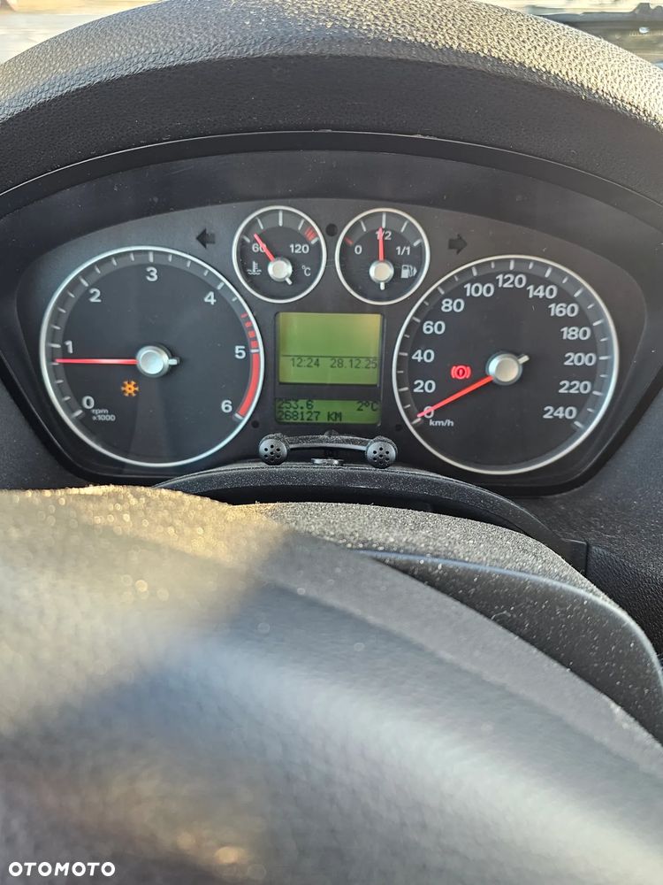 Ford Focus C-Max 2.0 TDCi Ghia - 14