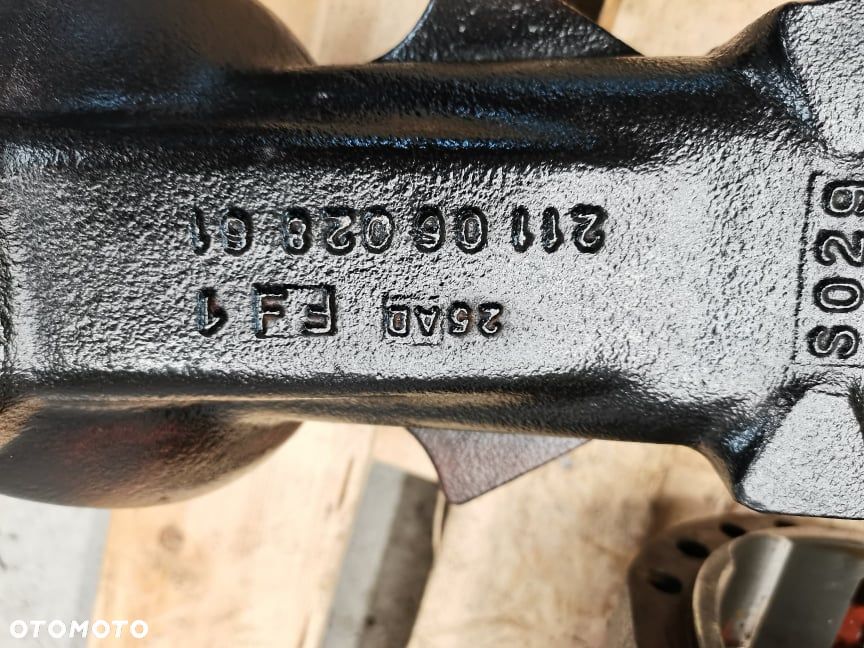 Manitou MT 625-75H Obudowa osi 2110602861 - 5