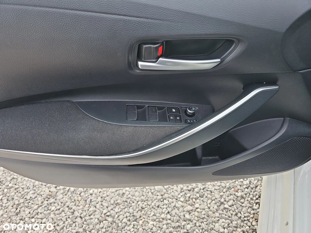 Toyota Corolla 1.8 Hybrid Comfort - 14