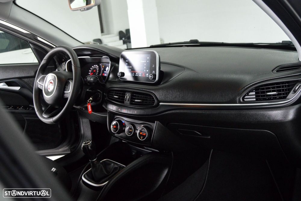 Fiat Tipo Station Wagon 1.3 M-Jet Lounge - 9